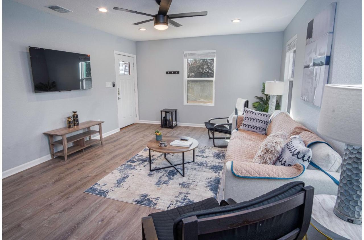Adorable 4Br 2Ba Close To Riverwalk And Downtown San Antonio Exterior photo